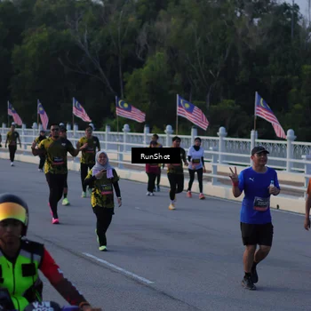 Runner Photo 7111437