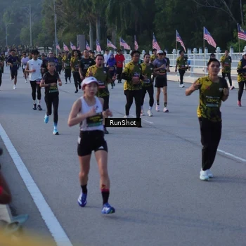 Runner Photo 7111462