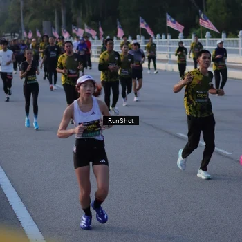 Runner Photo 7111467