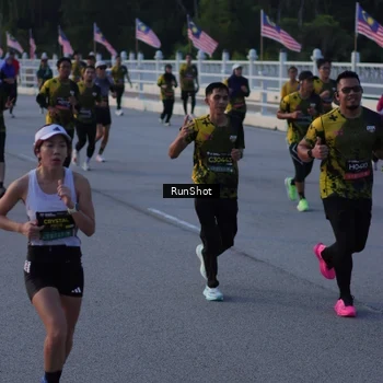 Runner Photo 7111478
