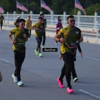 Runner Photo 7111483