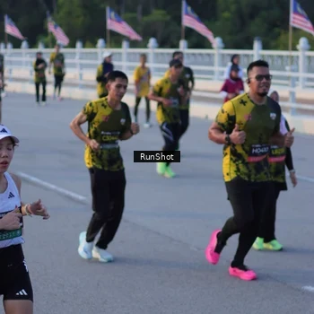 Runner Photo 7111485