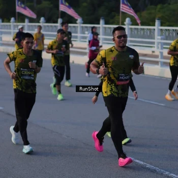 Runner Photo 7111488