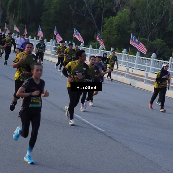 Runner Photo 7111497