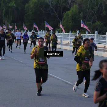 Runner Photo 7111509