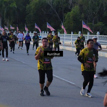 Runner Photo 7111510