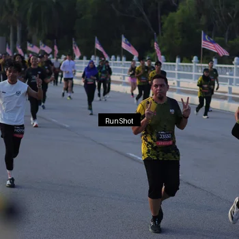 Runner Photo 7111513