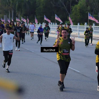 Runner Photo 7111518