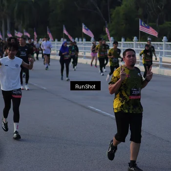 Runner Photo 7111523