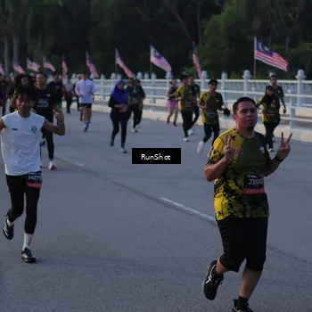 Runner Photo 7111529
