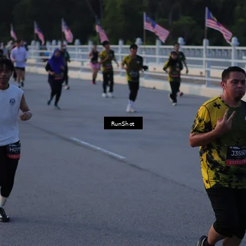 Runner Photo 7111533