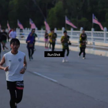Runner Photo 7111536