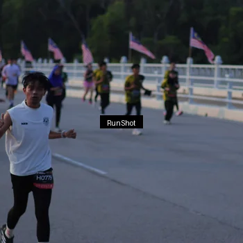 Runner Photo 7111538