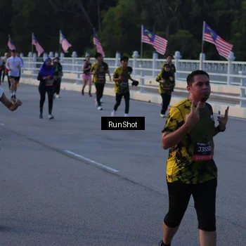 Runner Photo 7111540