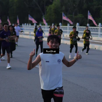 Runner Photo 7111545