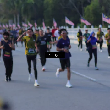 Runner Photo 7111549