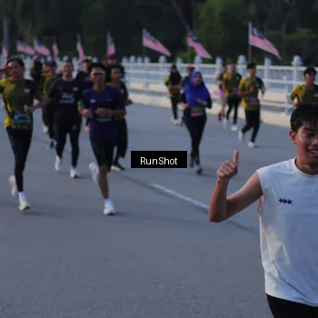 Runner Photo 7111550
