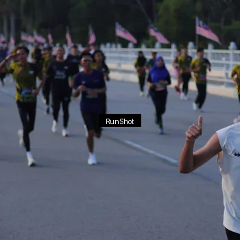 Runner Photo 7111551