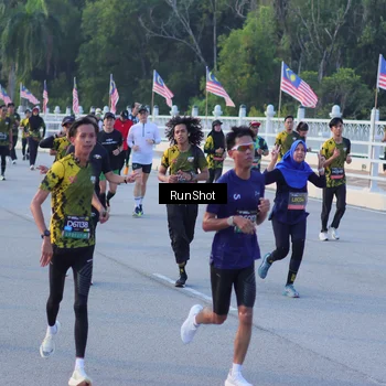 Runner Photo 7111565