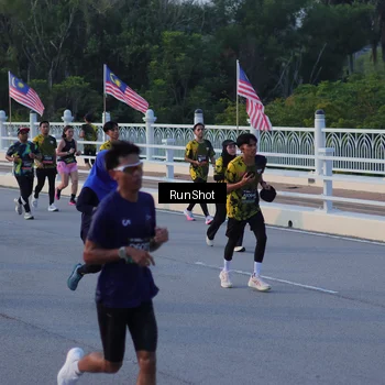 Runner Photo 7111573
