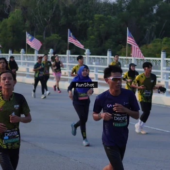Runner Photo 7111575