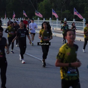 Runner Photo 7111577