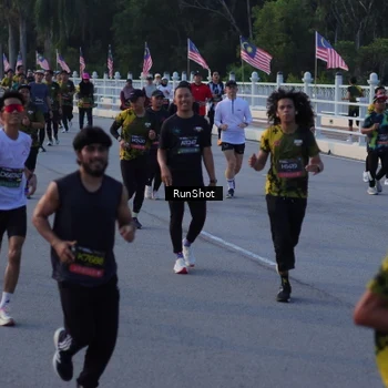 Runner Photo 7111581