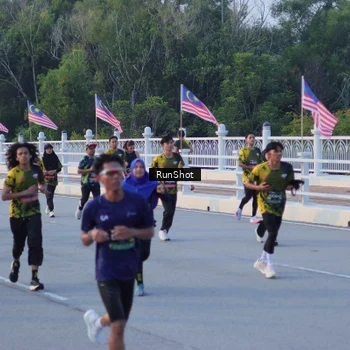 Runner Photo 7111584