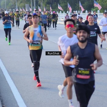 Runner Photo 7111585