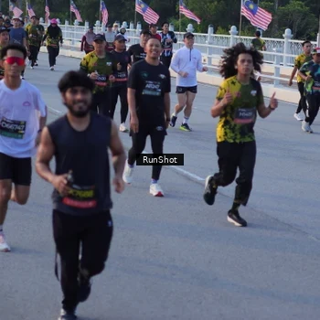 Runner Photo 7111586