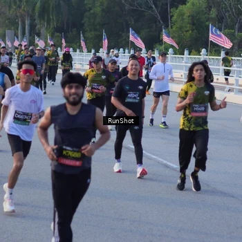 Runner Photo 7111593