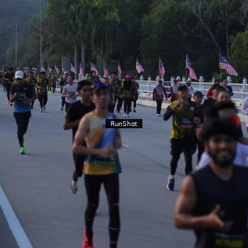 Runner Photo 7111595