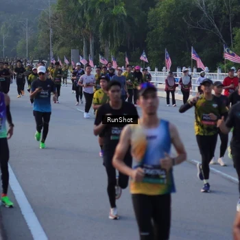 Runner Photo 7111601