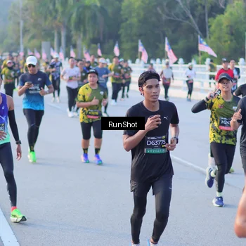 Runner Photo 7111605