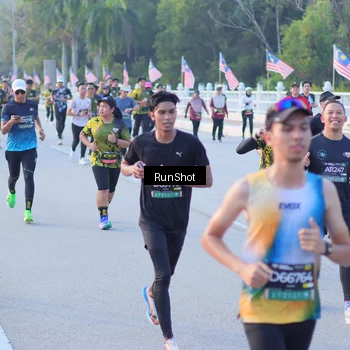 Runner Photo 7111612