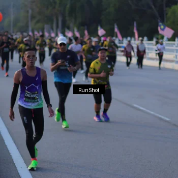 Runner Photo 7111616