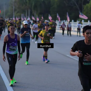 Runner Photo 7111618