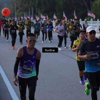Runner Photo 7111642