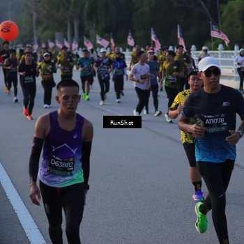 Runner Photo 7111643