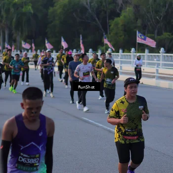 Runner Photo 7111646