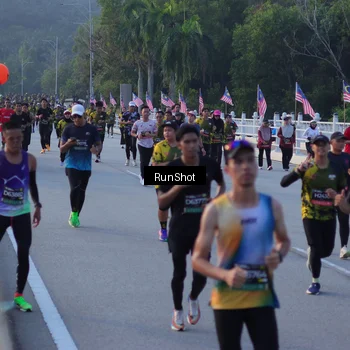 Runner Photo 7111649