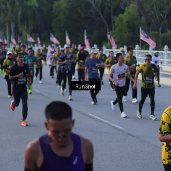Runner Photo 7111655