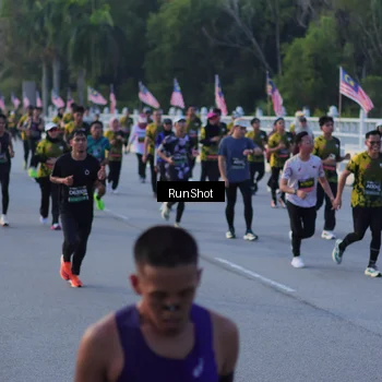 Runner Photo 7111659