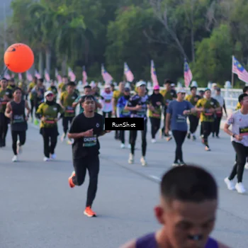 Runner Photo 7111665