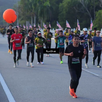 Runner Photo 7111670