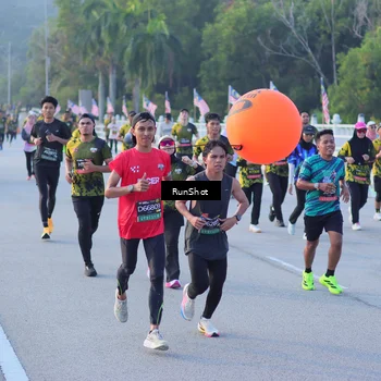 Runner Photo 7111680