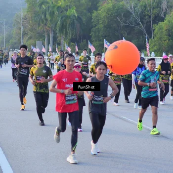 Runner Photo 7111681