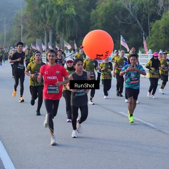 Runner Photo 7111686