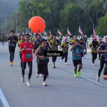 Runner Photo 7111688