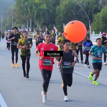 Runner Photo 7111693